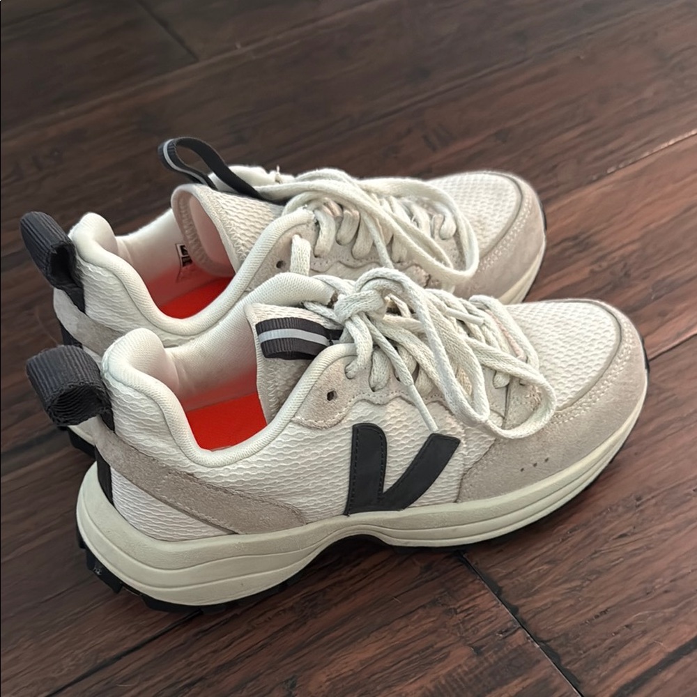 Veja Venturi Gravel Cream and Black Athletic Shoes